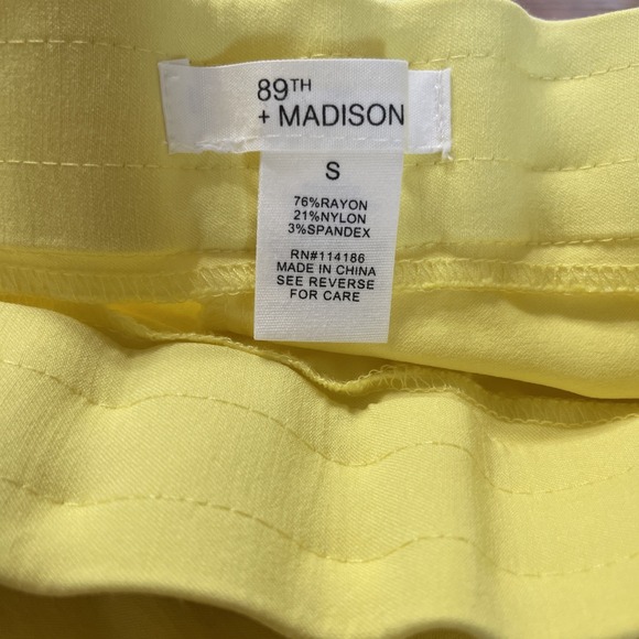 89th & Madison Stretch Straight Leg Yellow Pull On Capri Pants Womens Small - Picture 4 of 8
